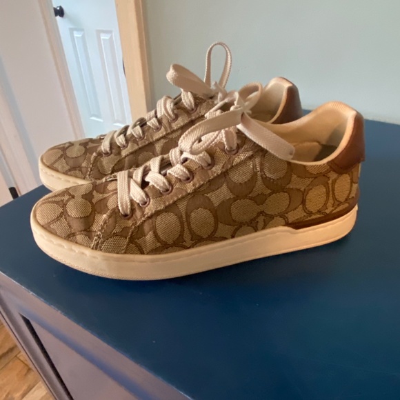 Coach sneakers size 6 - Picture 3 of 5